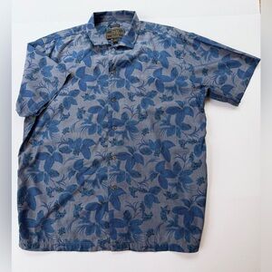 Men’s Jos. A. Bank Short Sleeve Shirt Size Large​